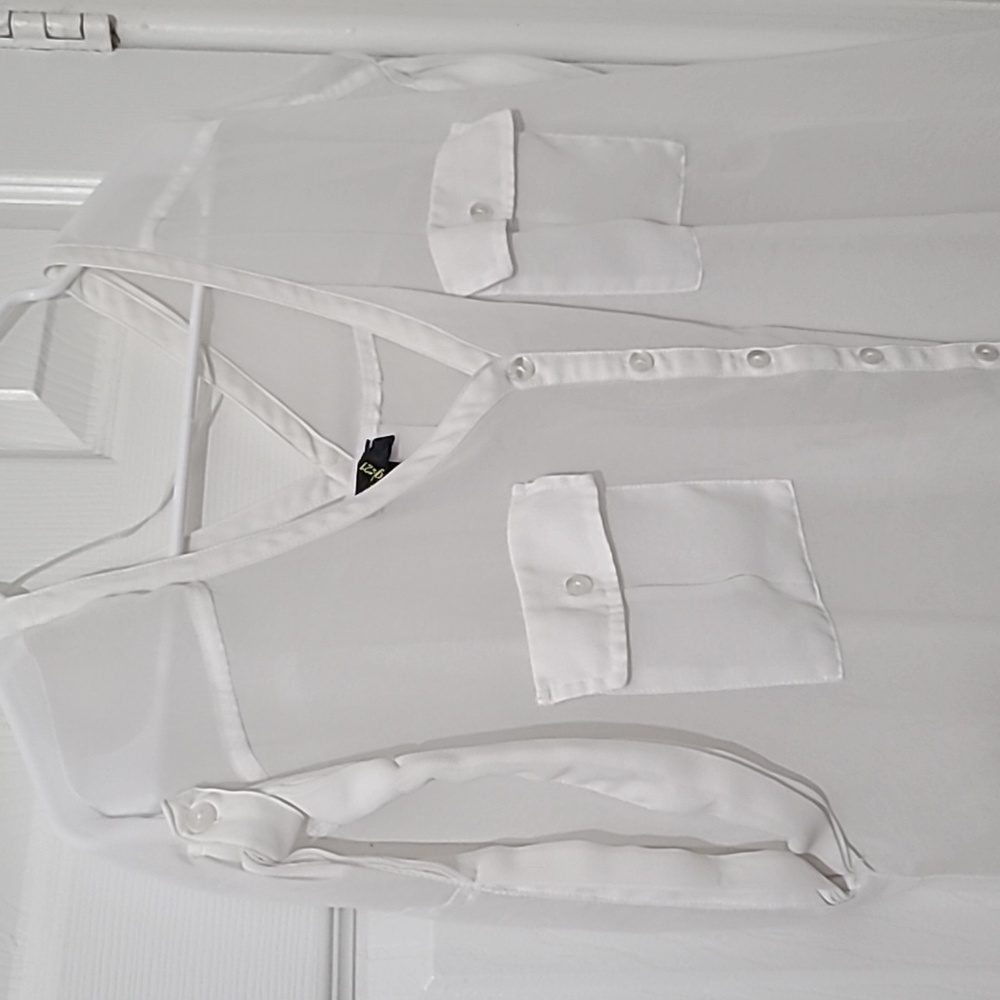 White blouse transparent - Picture 2 of 2